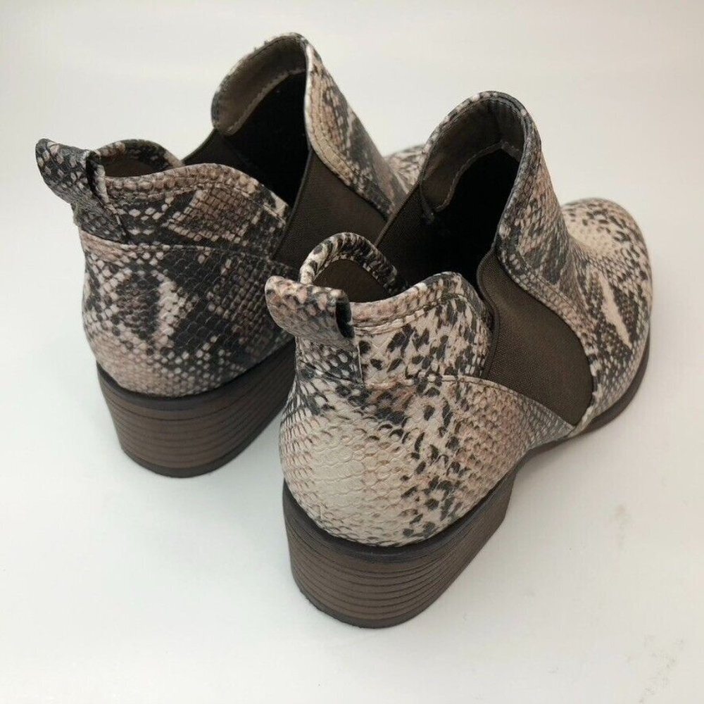 Pierre Dumas Womens Ankle Booties Size 8M Tabby 14 Brown Snake Skin Slip On - Picture 2 of 11